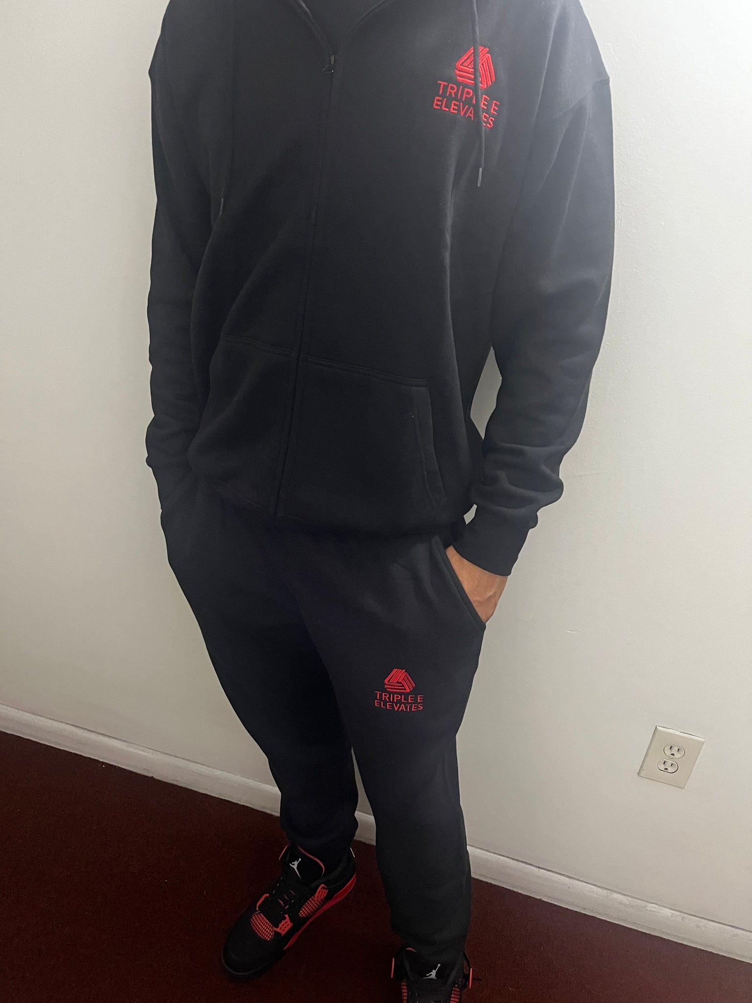 🔥 Two-Piece Premium Sweatsuit — Trendsetter Edition